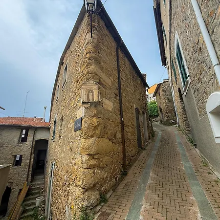 Modern Stone House Pontedassio